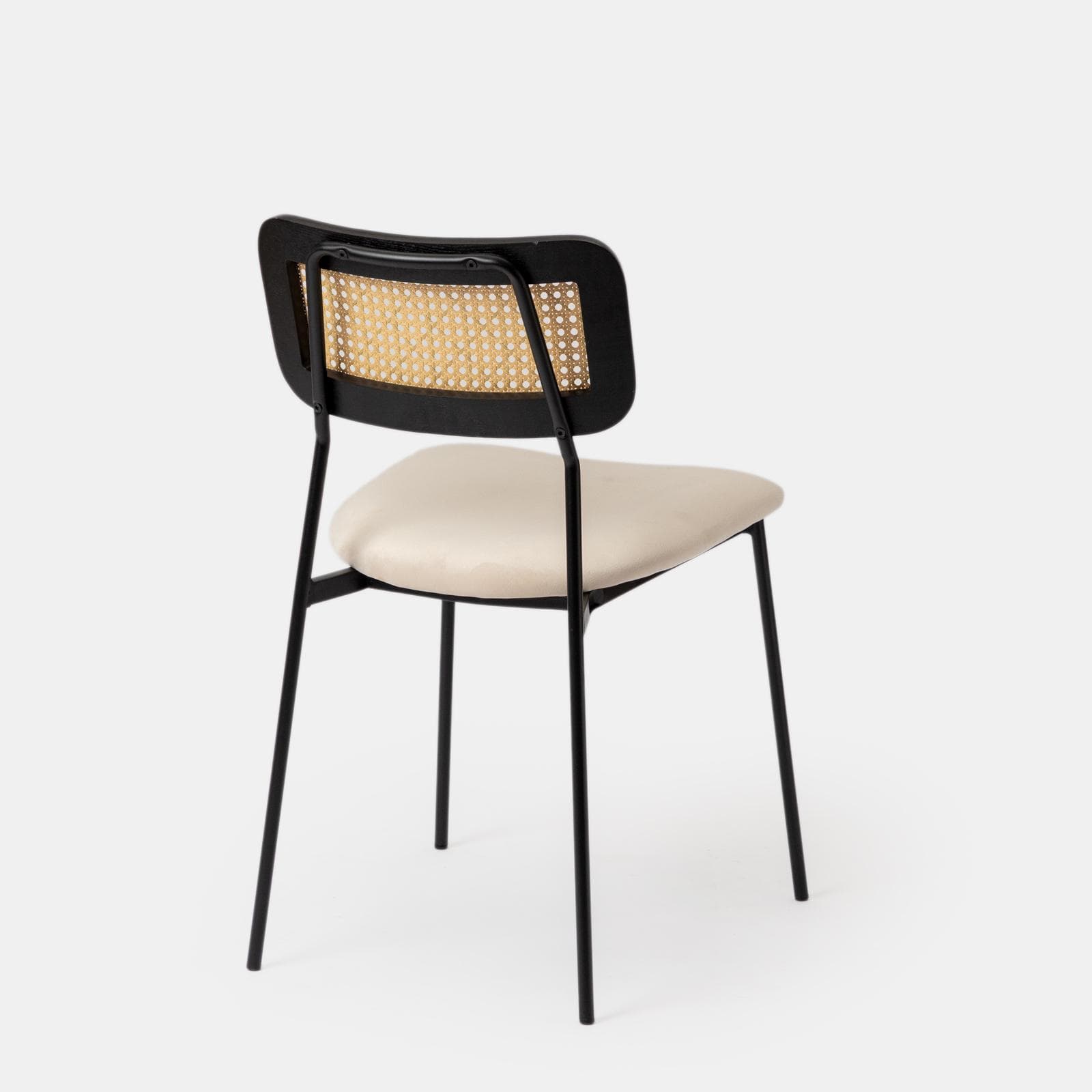 Set 4 sedie in velluto beige con schienale in rattan e gambe in metallo nero - Amira
