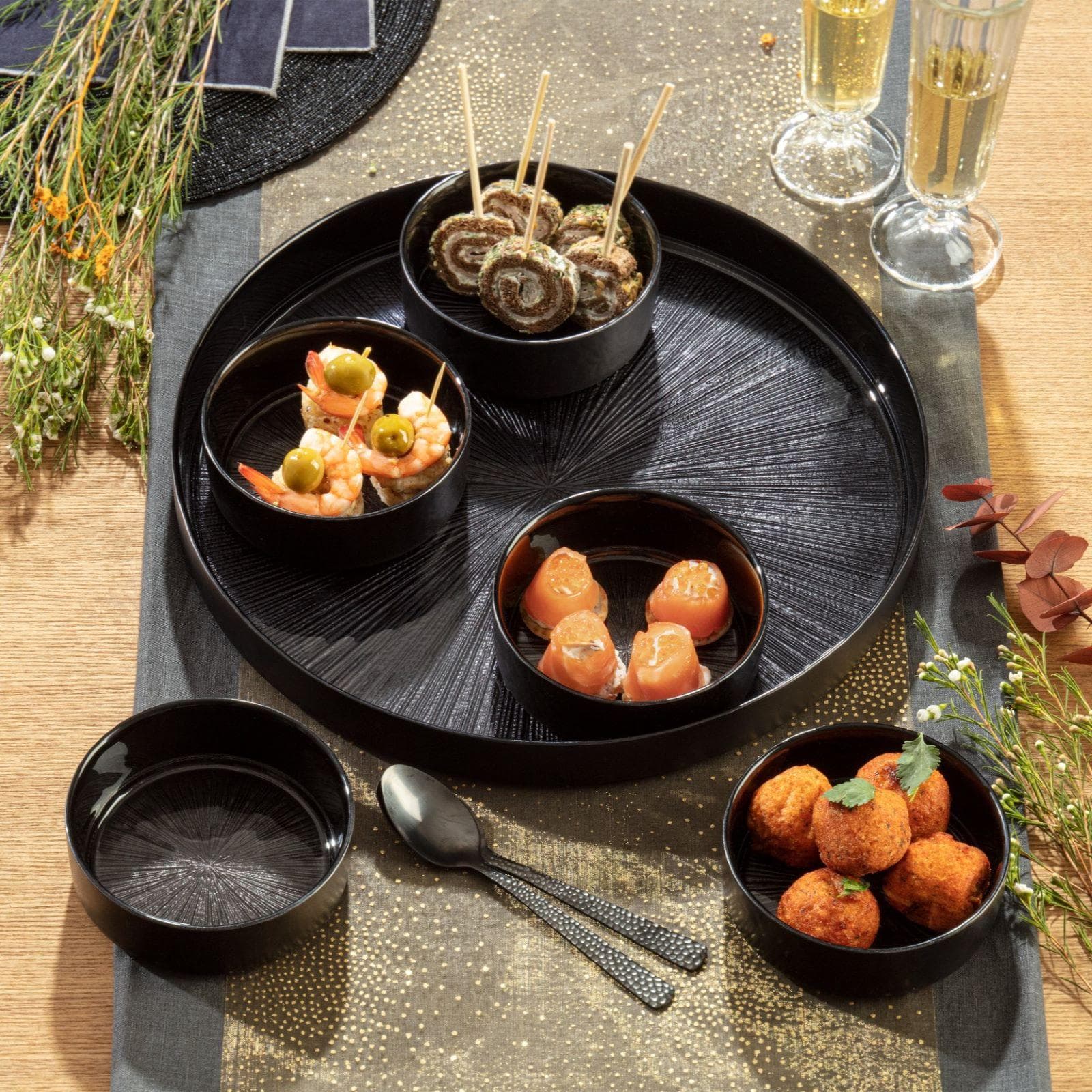 Set 6 accessori per aperitivo in vetro nero con vassoio