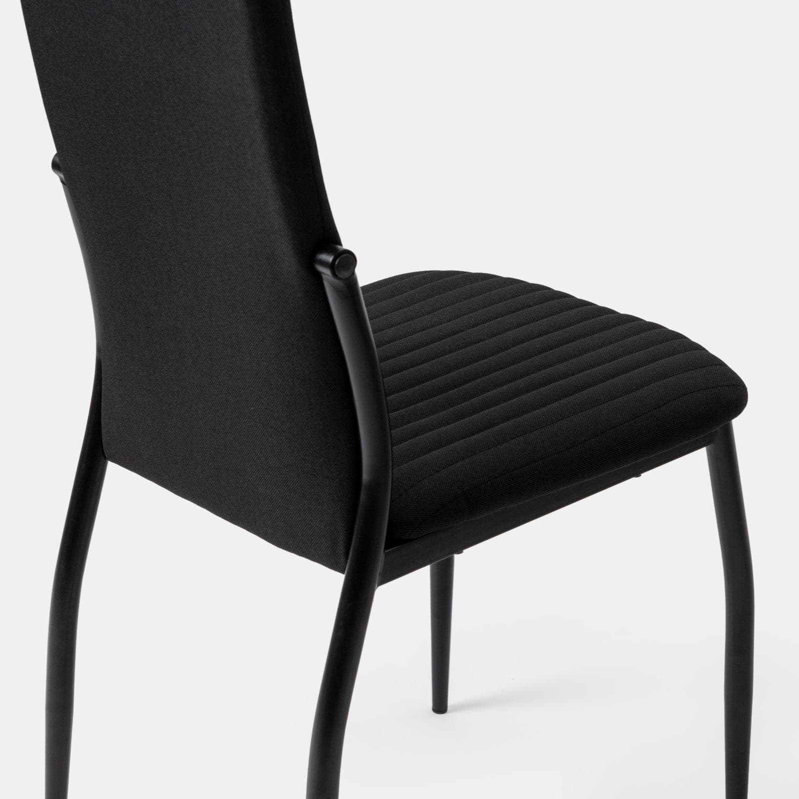 Set 6 sedie in tessuto nero con gambe in metallo nero - Berget