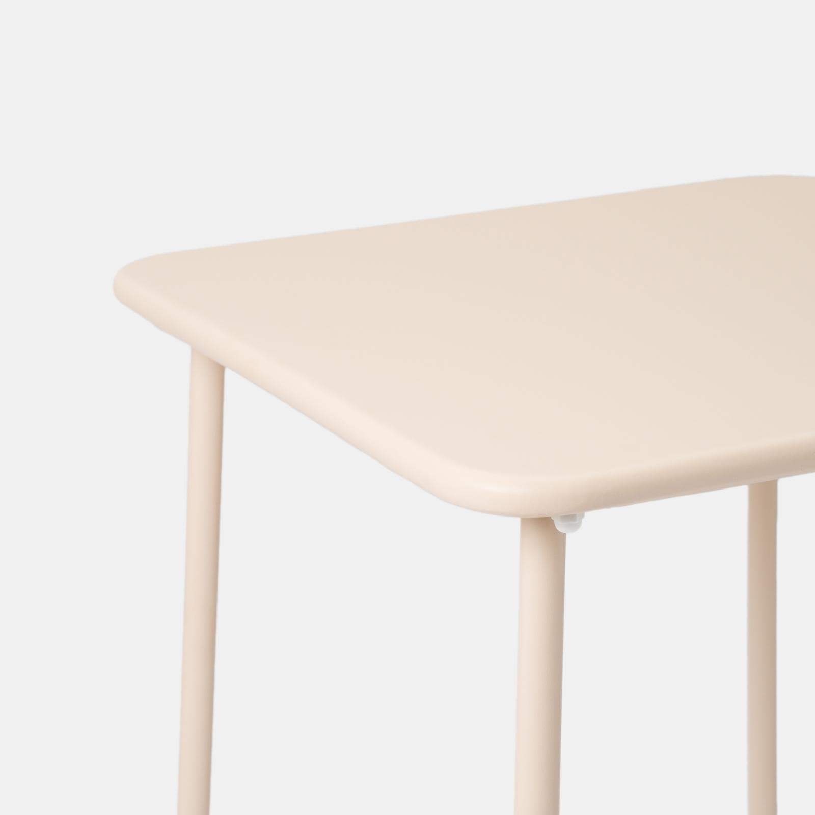 Set bistrot con tavolo alto 60x60 cm e 2 sgabelli in acciaio vaniglia - Faber