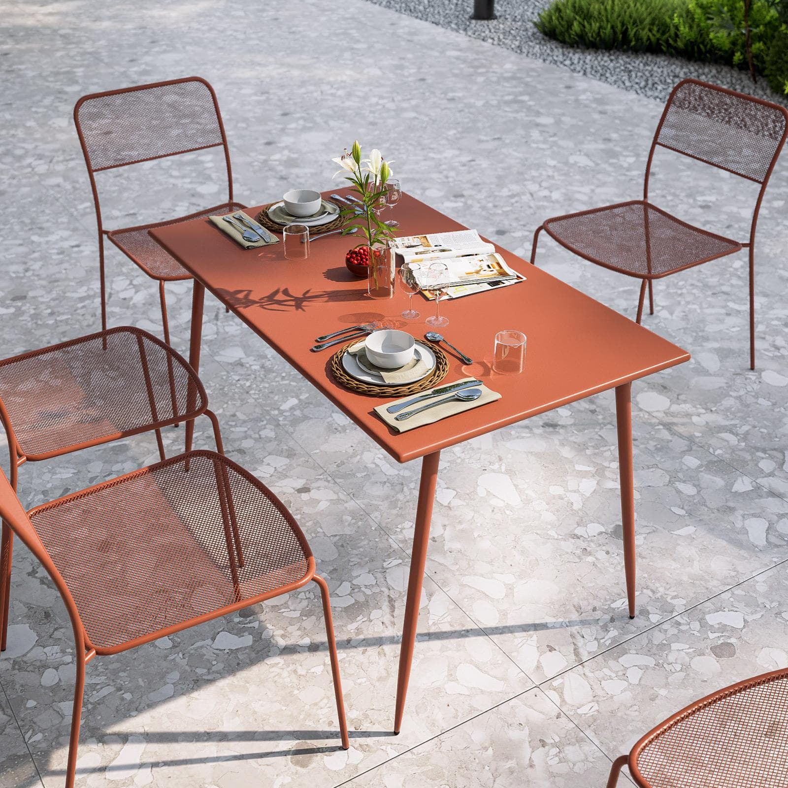 Set pranzo con tavolo 120x70 cm e 4 sedie in acciaio terracotta - Faber