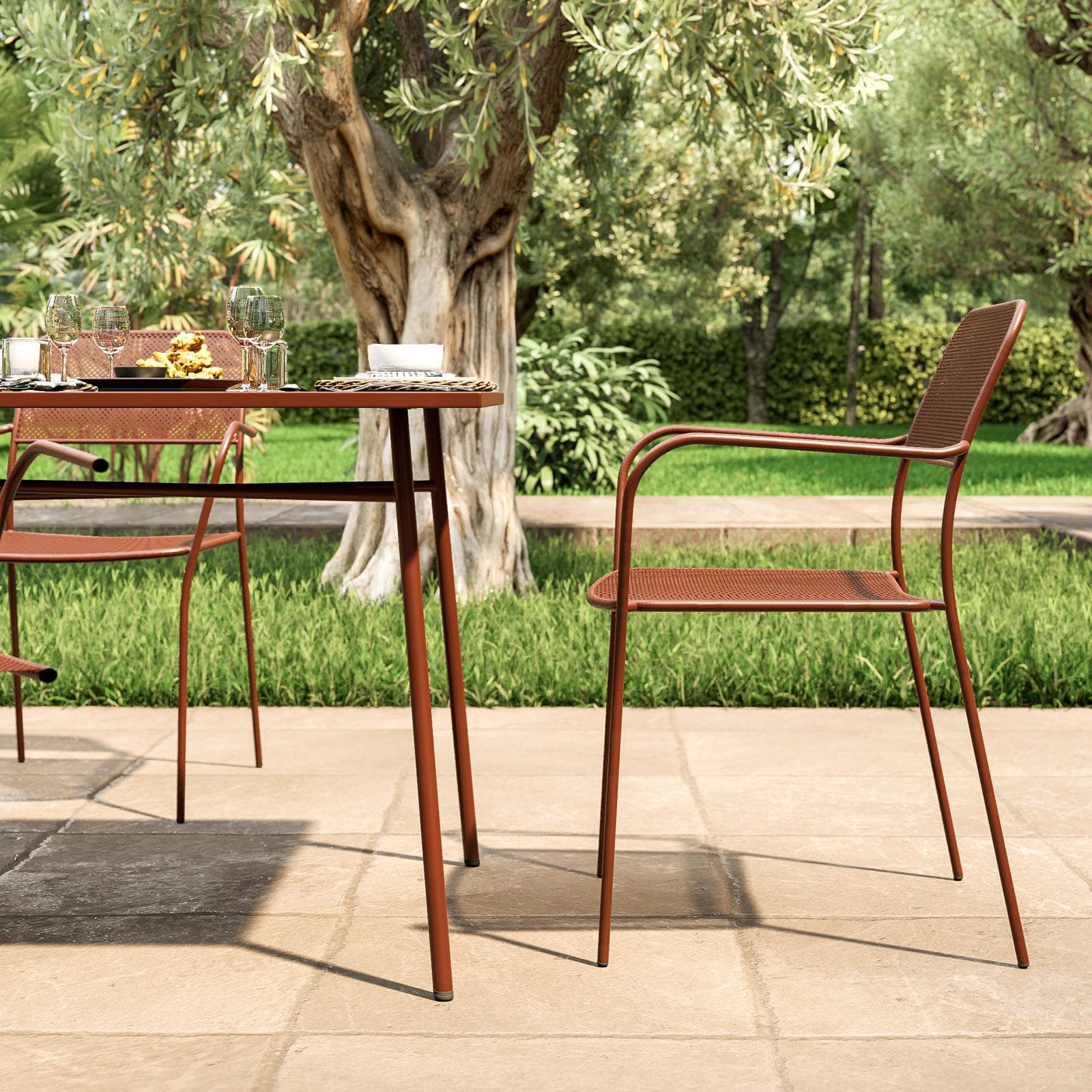 Set pranzo con tavolo 150x80 cm e 4 sedie con braccioli in acciaio terracotta - Faber