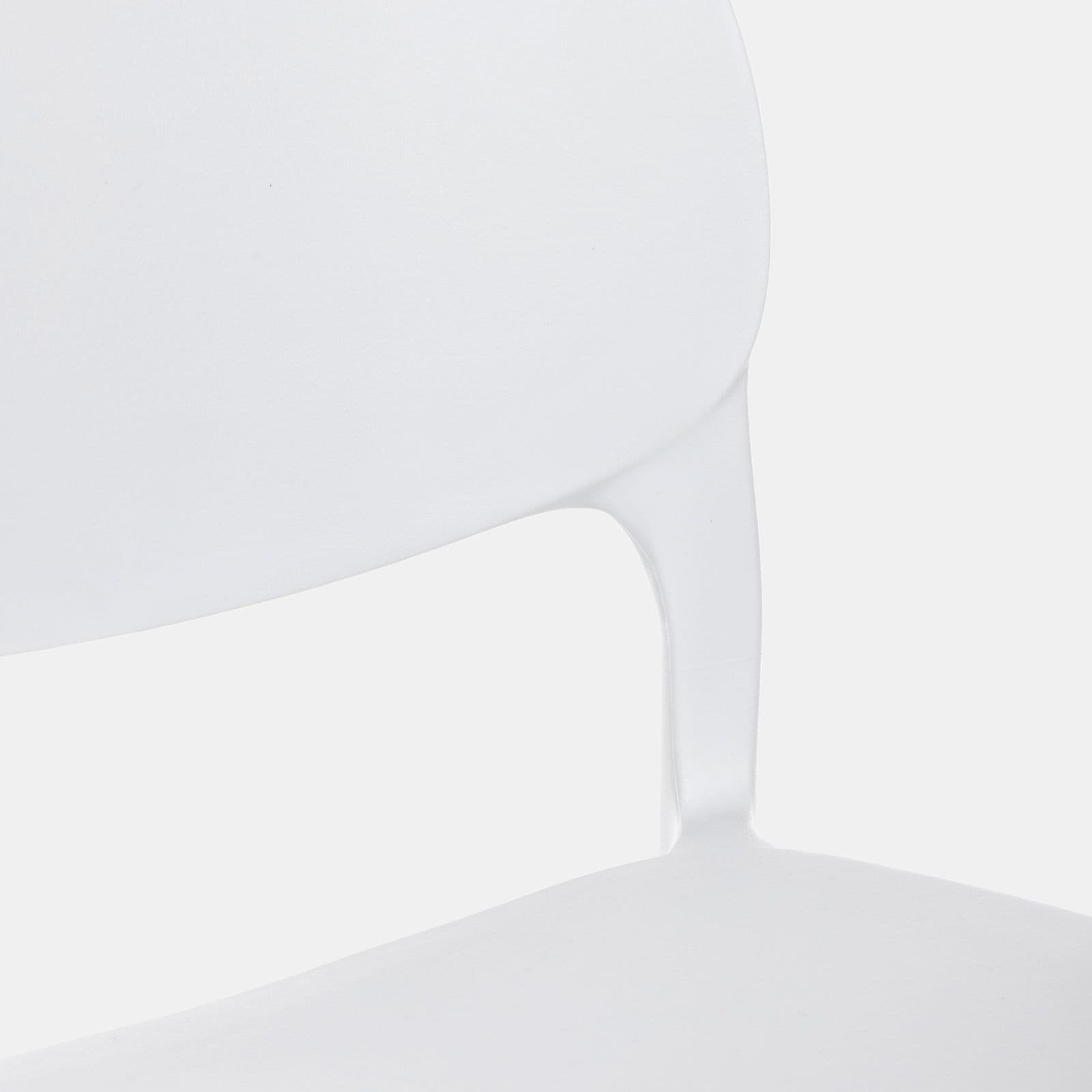 Set pranzo con tavolo rotondo 80 cm e 4 sedie impilabili in polipropilene bianco - Tulipano