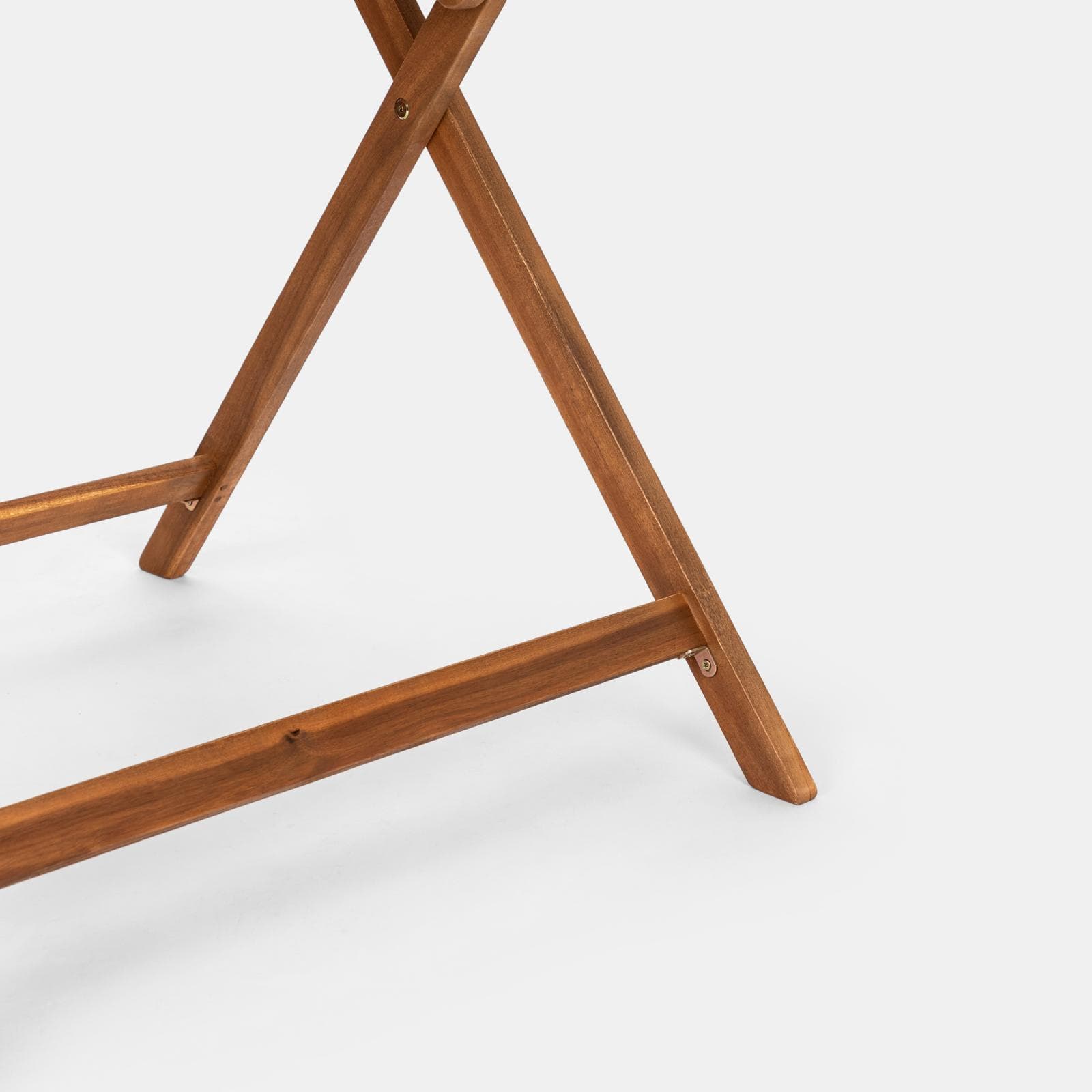 Set pranzo con tavolo rotondo 100 cm e 4 sedie con braccioli in legno di acacia - Paja