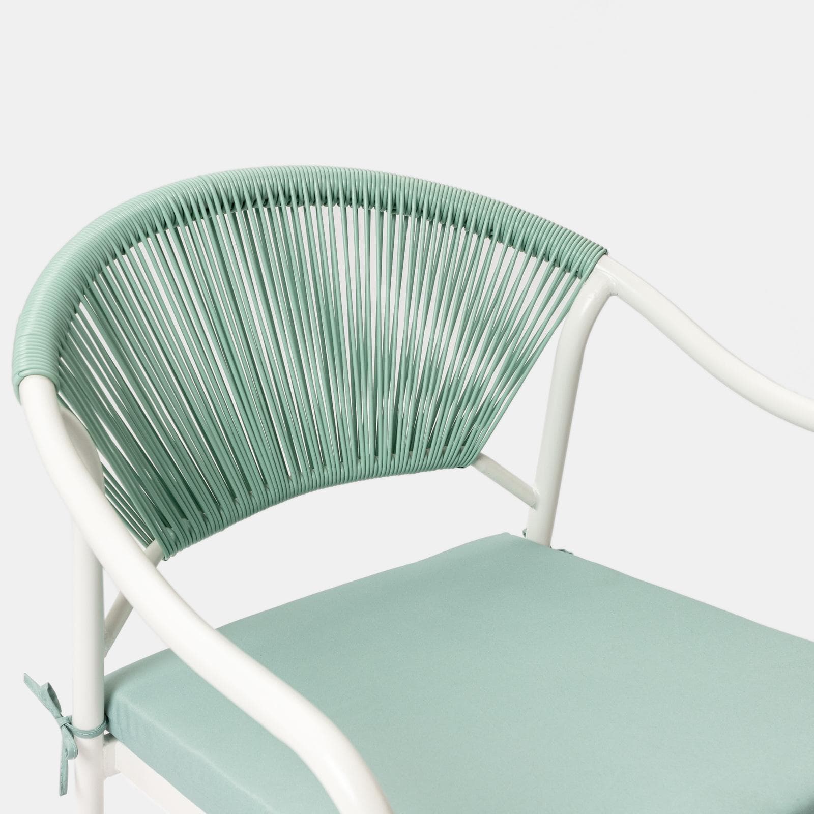 Set pranzo tavolo 150x90 cm top effetto legno e 4 sedie con braccioli in acciaio bianco e corda verde tiffany - Chrysler