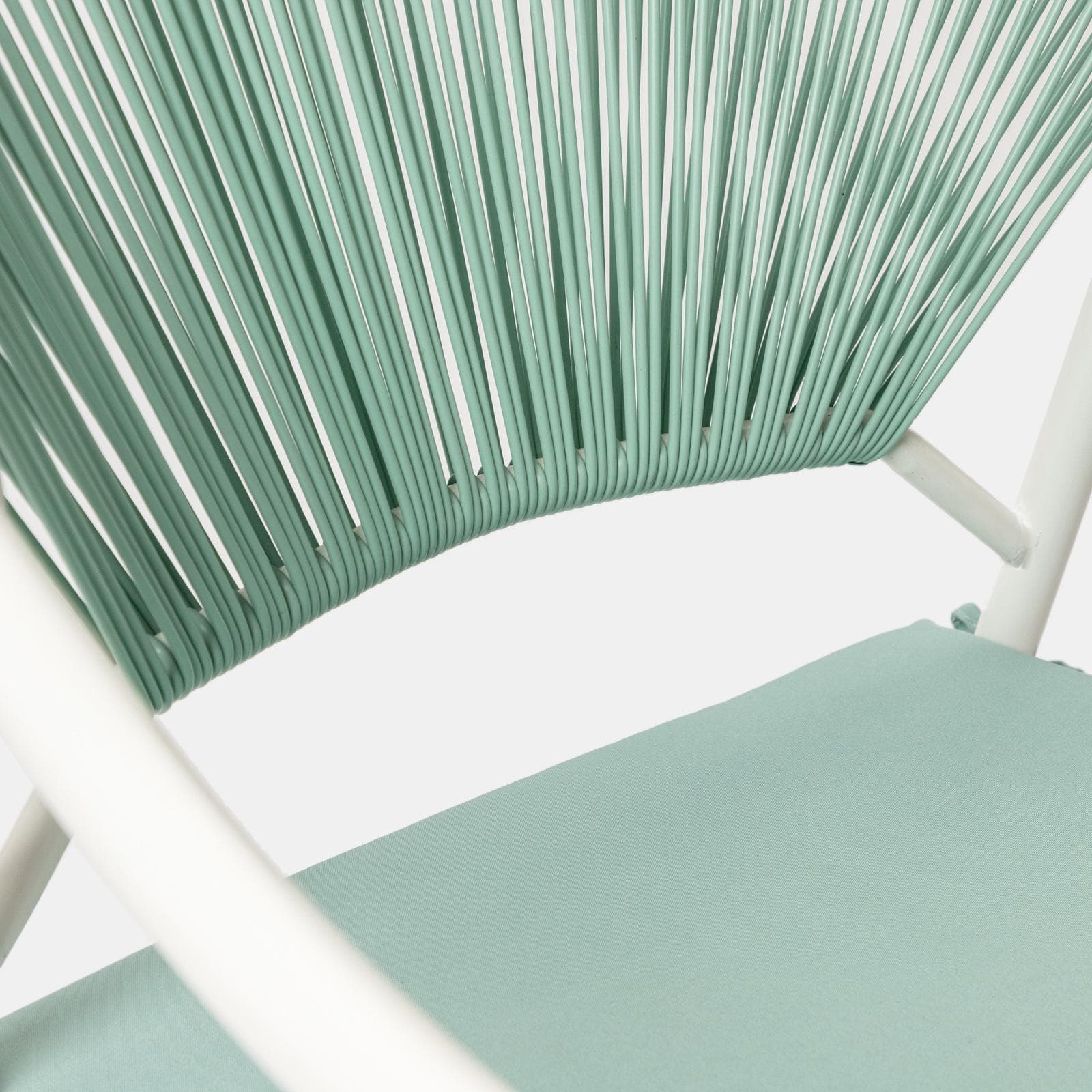 Set pranzo tavolo 150x90 cm top effetto legno e 4 sedie con braccioli in acciaio bianco e corda verde tiffany - Chrysler