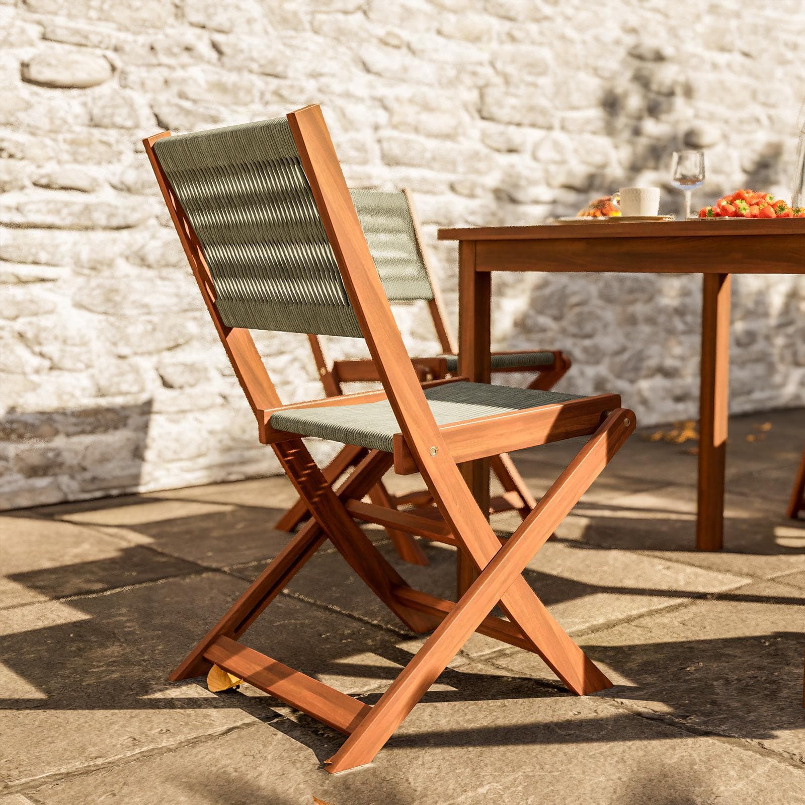 Set pranzo tavolo 80x80 cm e 4 sedie pieghevoli in legno di acacia e corda tortora - Yadira