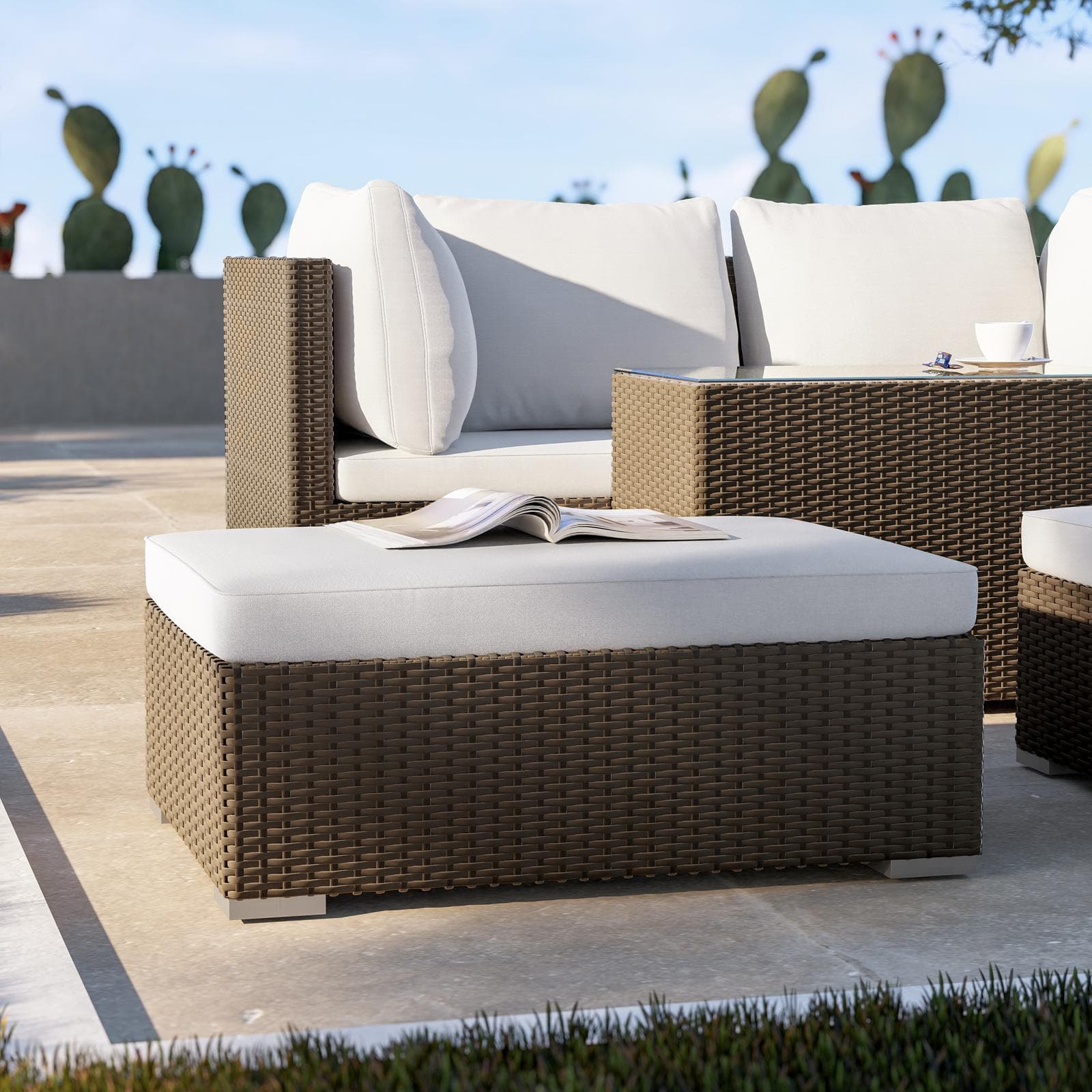 Set relax modulare divano 2 pouf e tavolino con top in vetro in polyrattan tortora - Tropico