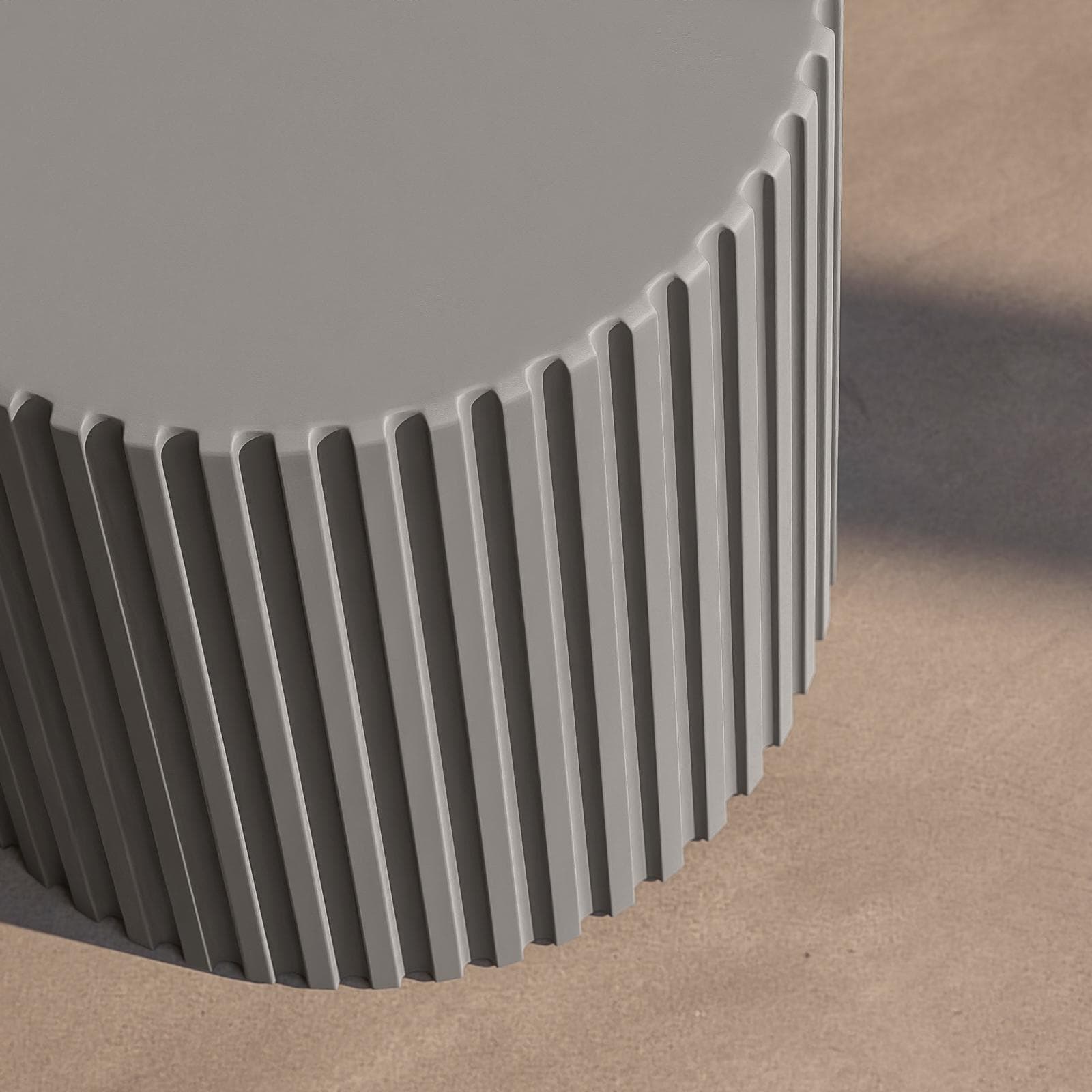 Sgabello rotondo 39 cm impilabile in polipropilene effetto cannettato grigio - Xilo