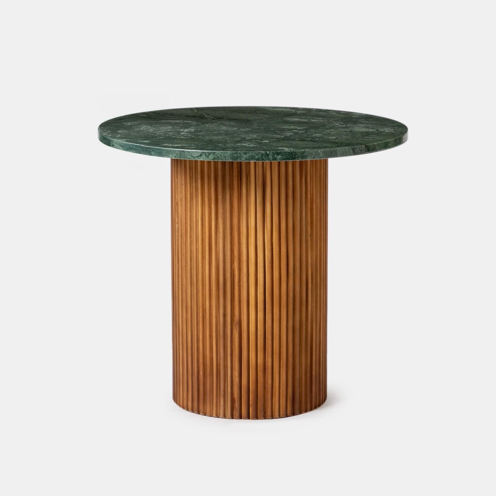 Tavolino rotondo 60 cm con top in marmo verde e base in legno naturale cannettato - Khalid