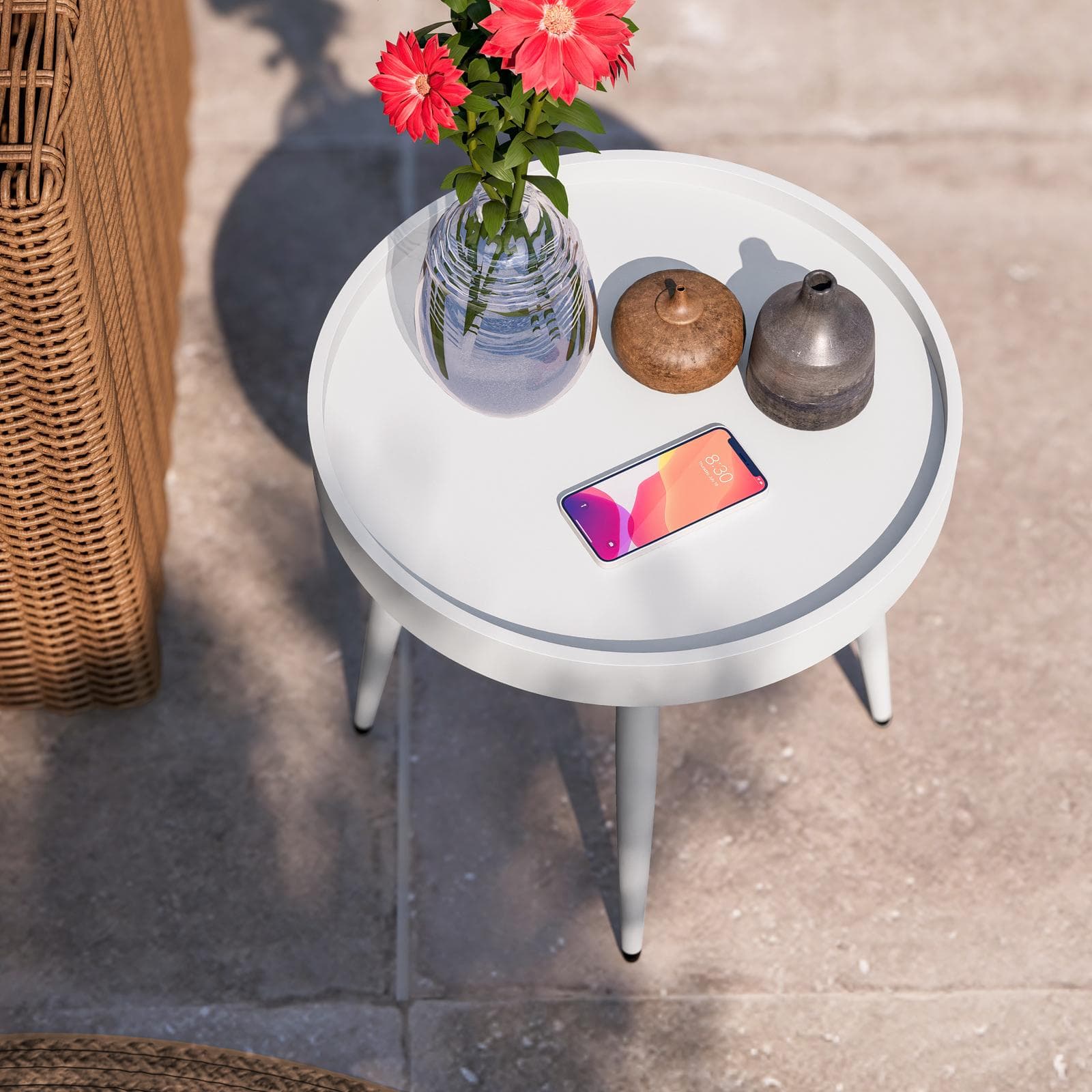 Tavolino da giardino rotondo 50 cm gambe in metallo e top in polipropilene bianco - Frisby