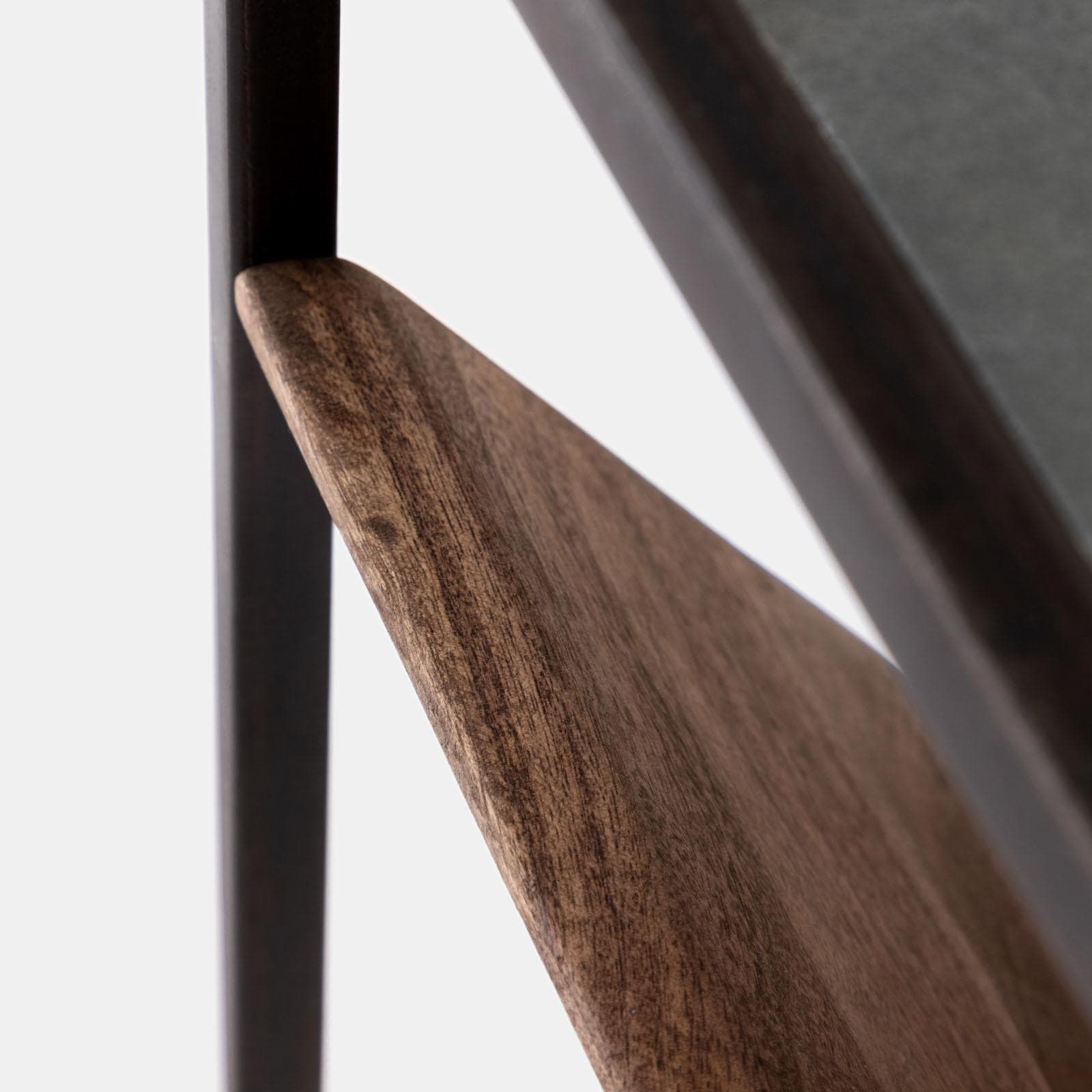 Tavolino portariviste 45x40 cm in legno di acacia e metallo - Freia Acacia