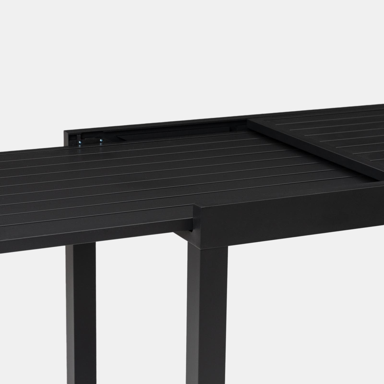Tavolo da esterno allungabile 105/210x75 cm in alluminio antracite con top a doghe - Carioca