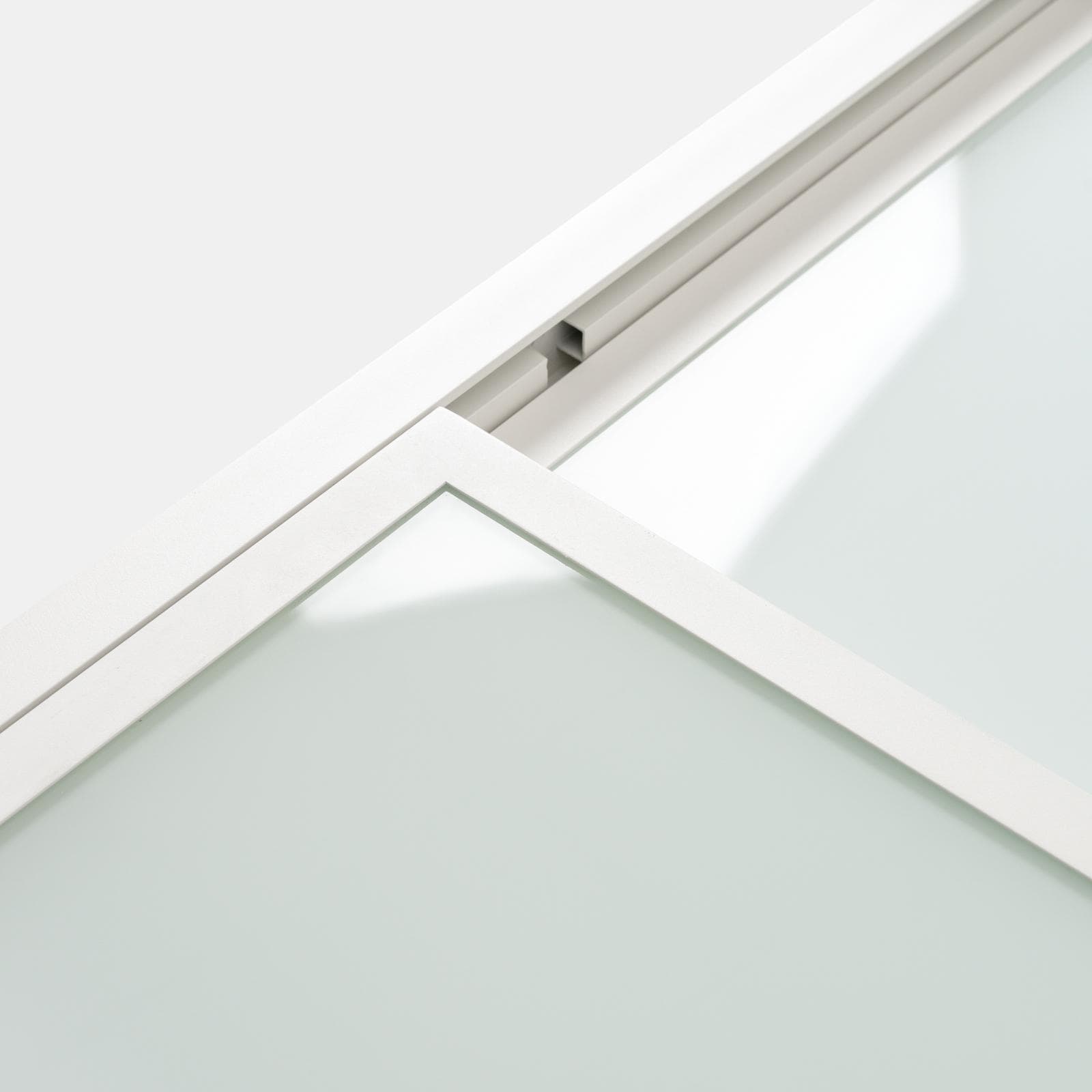 Tavolo da esterno allungabile 135/270x90 cm in alluminio bianco con top in vetro - Carioca