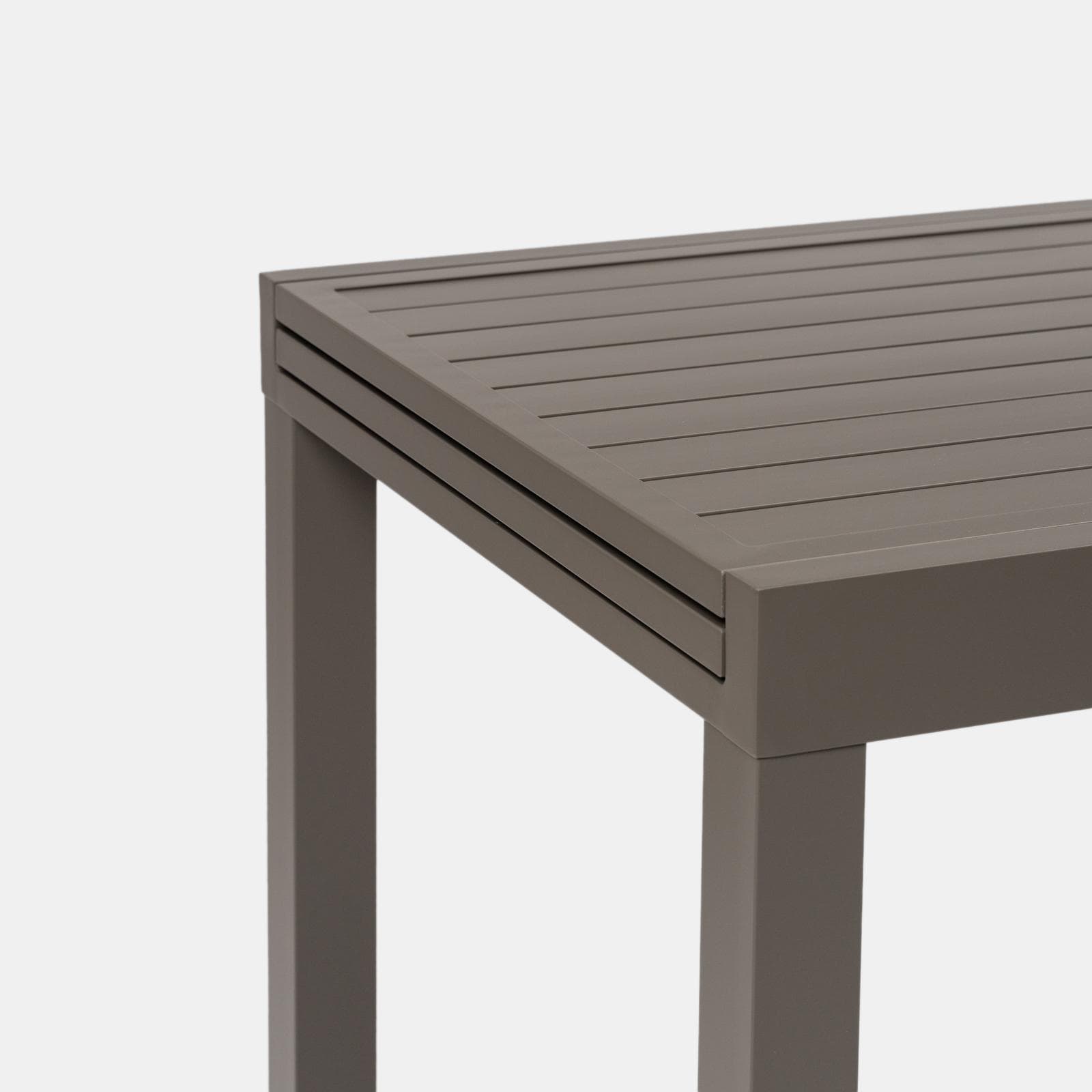 Tavolo da esterno allungabile 90/180x90 cm in alluminio tortora con top a doghe - Carioca
